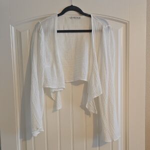 Abercrombie & Fitch White Shrug